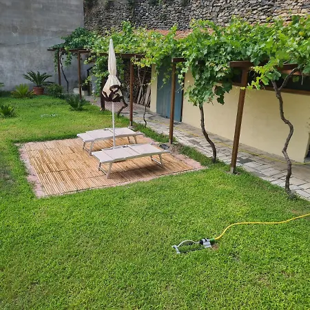 Ca De Min Haut De A Apartment *